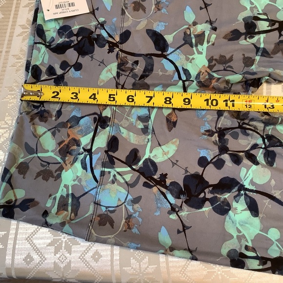 Leggings Women’s Size 12-16 Yoga Waistband Crisp Air Pattern - Picture 4 of 7